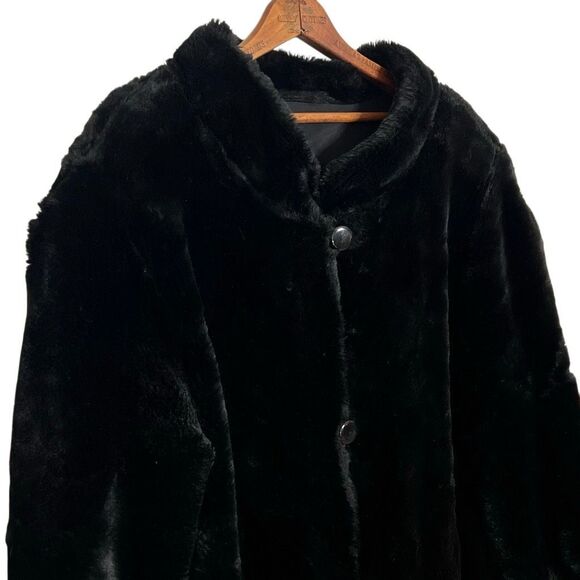 Elegant Black Women's Coat - Picture 4 of 7